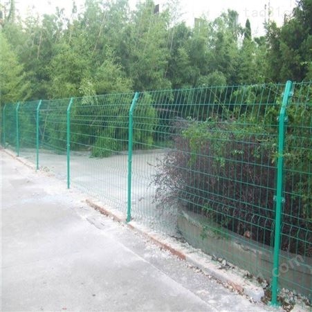 高速公路双边丝护栏网隔离栅园林绿化双边丝护栏网厂家