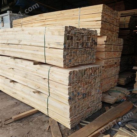 邦皓新西兰松木物流打包装木条工程建筑支模板方木