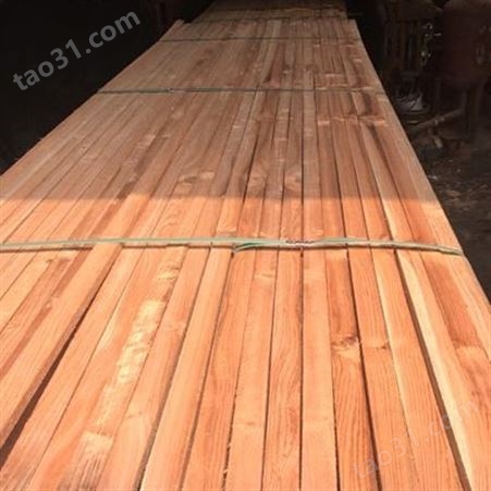杉木挂瓦条日本柳杉防腐木顺水条定制加工屋檐板木条杉木板材